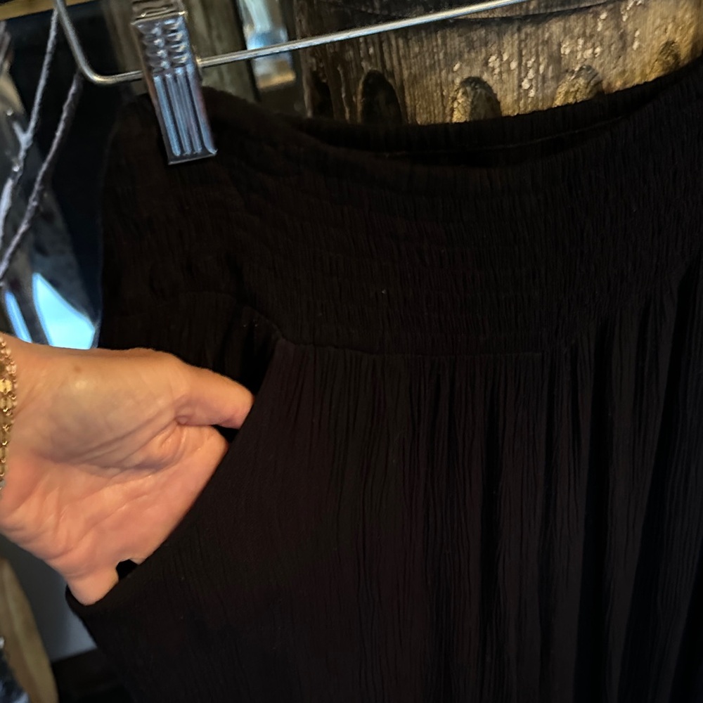 Elan Black Ribbed Wide-Leg Trousers - Picture 3 of 9